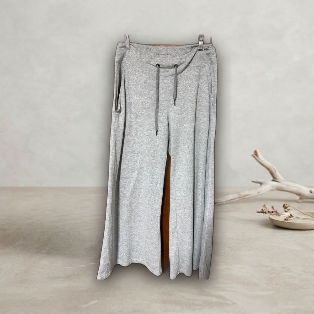 Jogger Bonjour Lulú gris con cordón ajustable